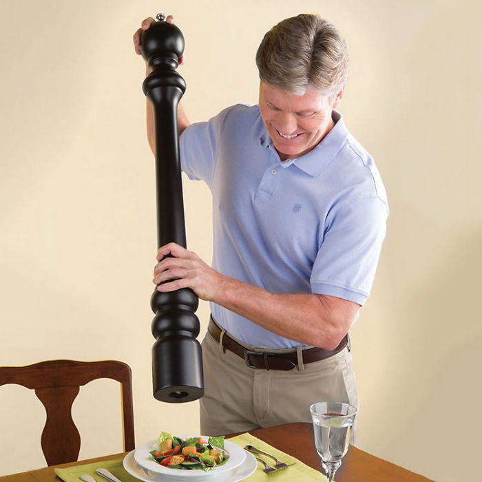 The-Ultimate-Pepper-Mill__700