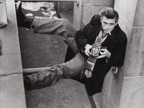 Celebrities with Their Vintage Cameras (13)