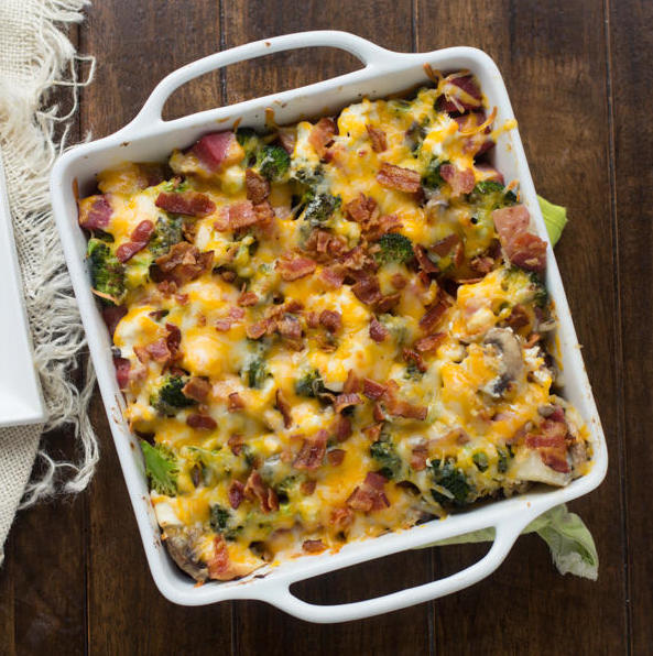Leftover-Christmas-Ham-This-hame-bake-is-just-as-delicious-as-the-big-Holiday-dinner-loaded-with-broccoli-potatoes-cheese-and-bacon-ohsweetbasil.com-2