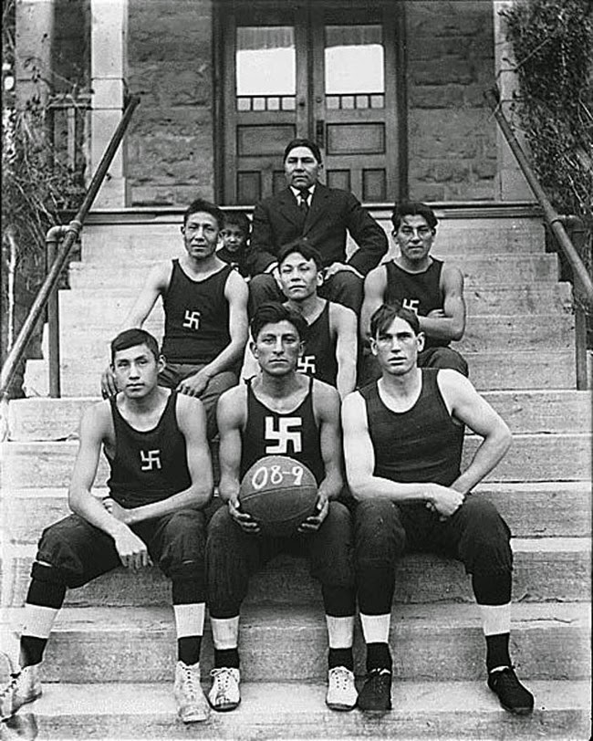 The 1909 Chilocco Indian Agricultural School basketball team.