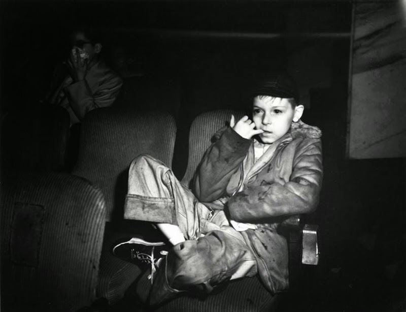 Weegee+-+Filmgoers,+1940s+(3)