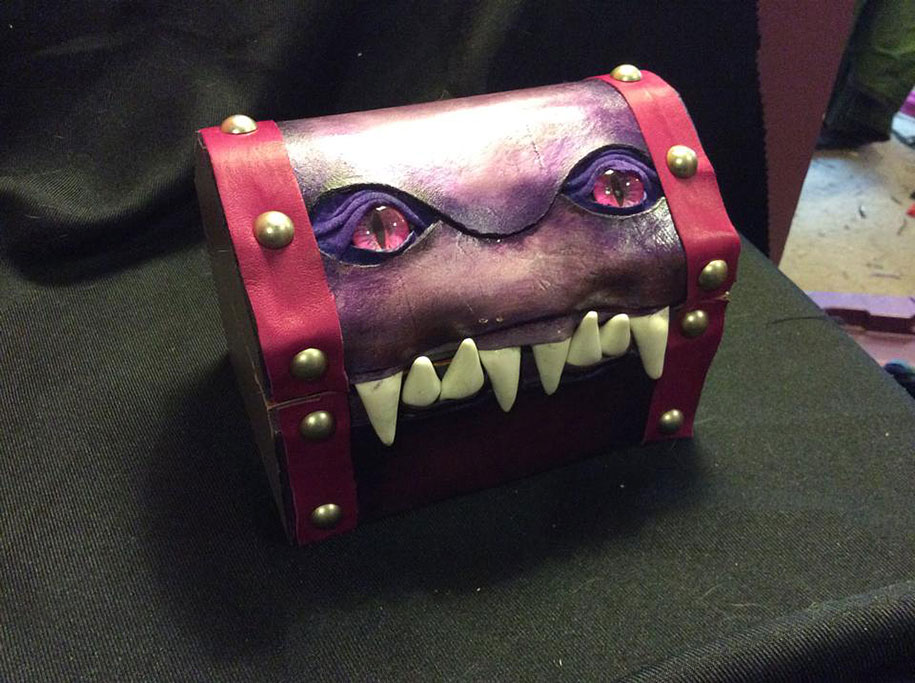 handmade-leather-box-mimic-monster-box-mellie-z-pennsylv_002