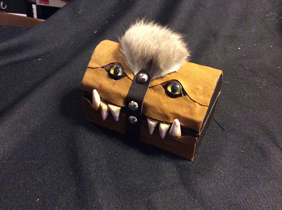 handmade-leather-box-mimic-monster-box-mellie-z-pennsylv_005