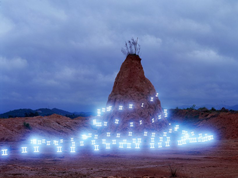 lee-jeong-lok-light-painting-designboom-02