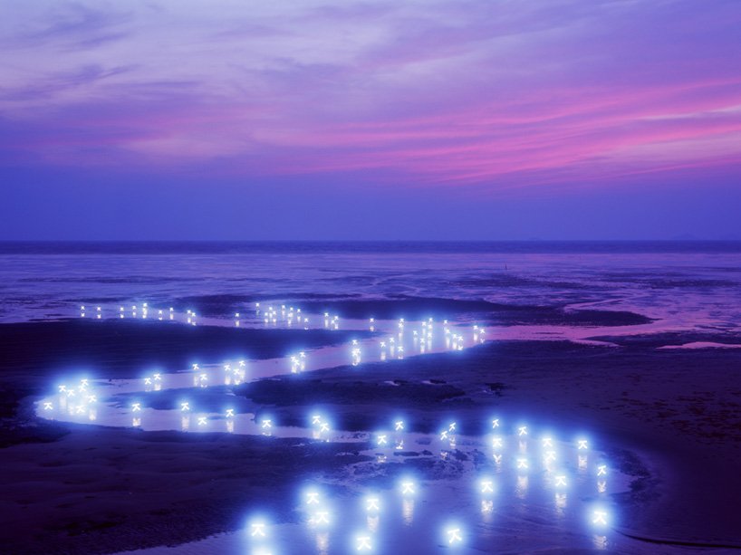 lee-jeong-lok-light-painting-designboom-19