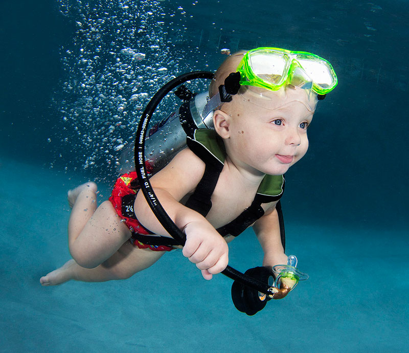 underwater-photos-of-babies-exploring-a-brand-new-world-seth-casteel-3