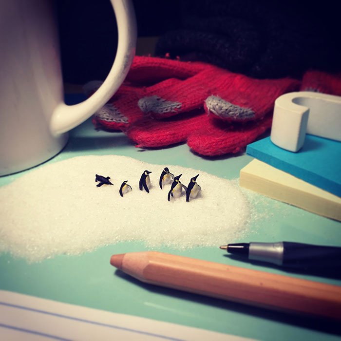 office-frustration-miniature-figures-photography-derrick_004