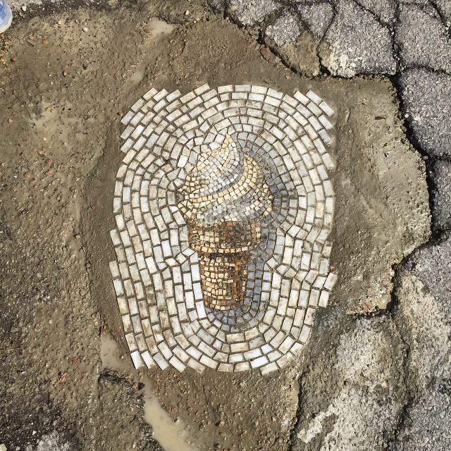 street-mosaic-pothole-ice-cream-jim-bachor-6