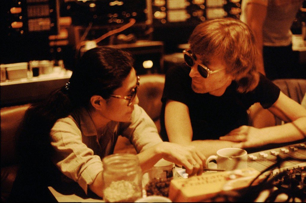 UnseenphotosofJohnLennonandYokoOno19807