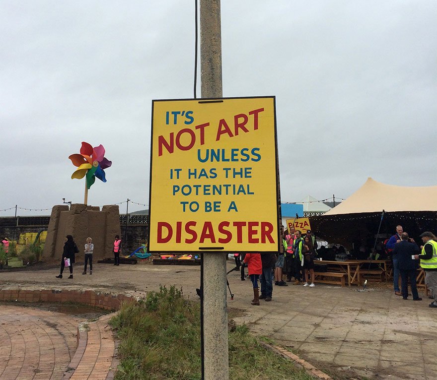 banksy-theme-park-dismaland-10