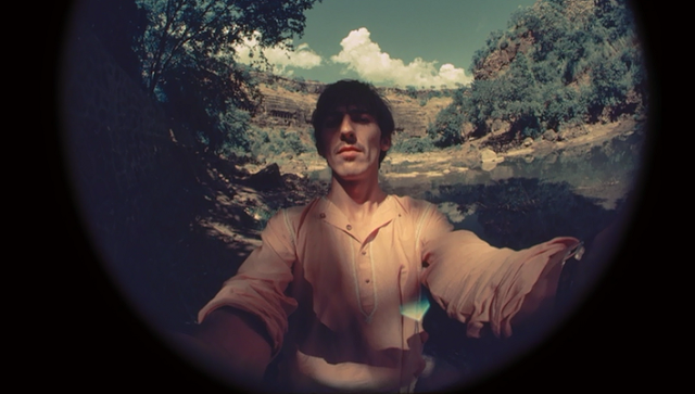 GeorgeHarrisonsfisheyeself-portraitsinIndia19662