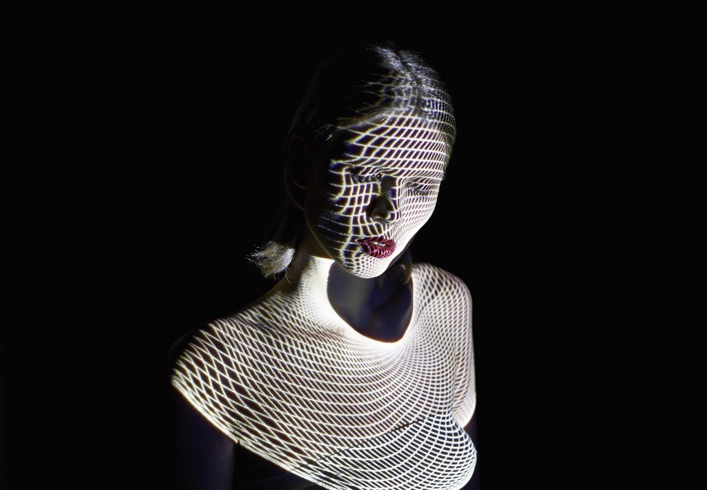 Mads Perch's Stunning Light Projections on Human Figures ArtSheep