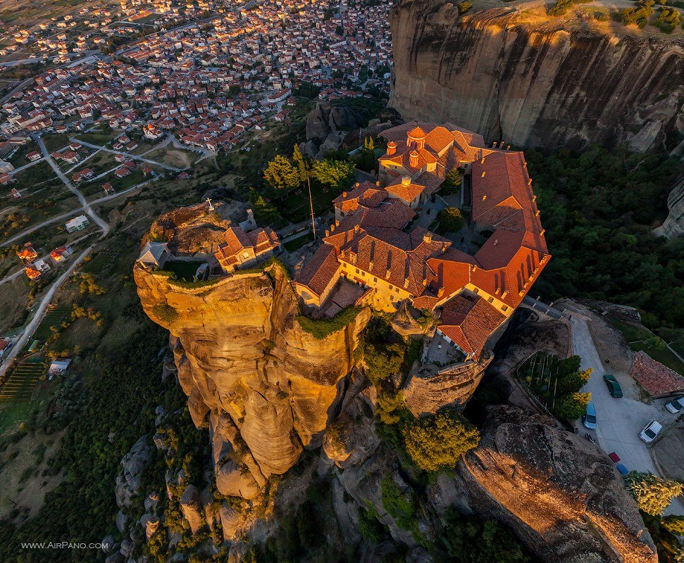 77_737012_GreeceMonasterycomplexofMeteora