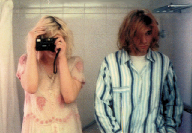 Courtney-Love-Kurt-Cobain-wedding-1992-6