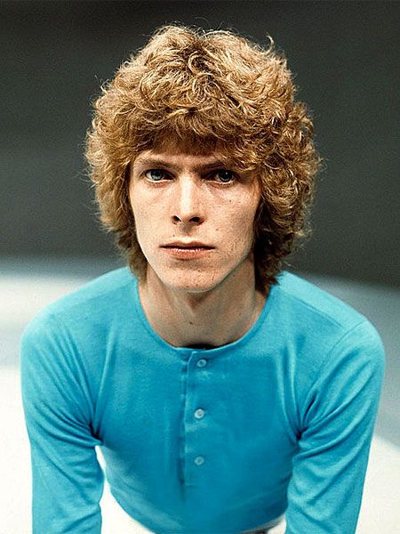 David Bowie in the early Days of His Career (14)