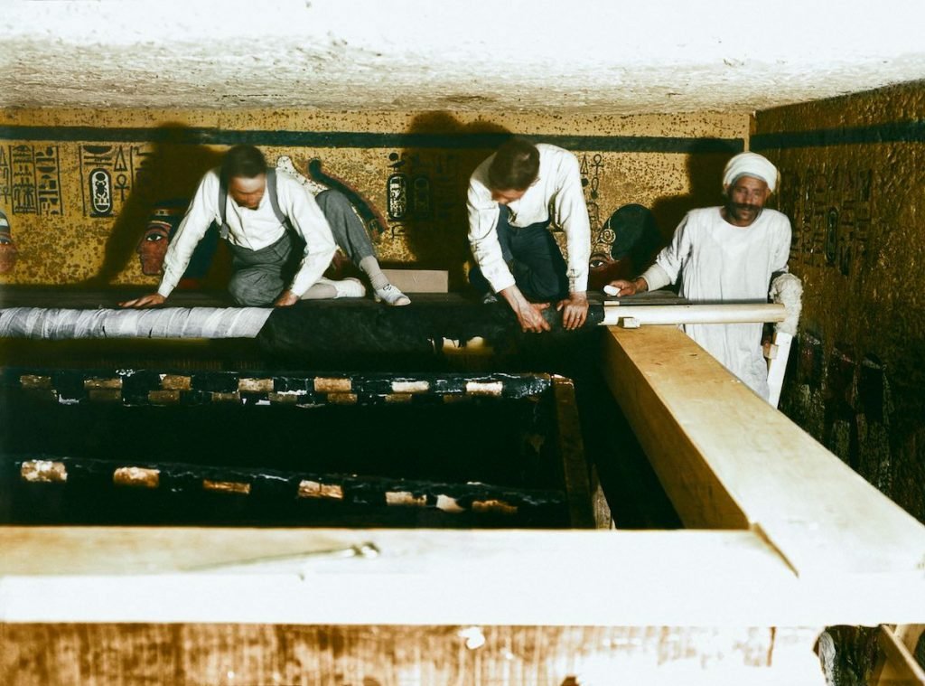 The Moment King Tutankhamuns Tomb Was Discovered As Shown In 15