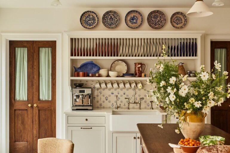 art-sheep.com 5 Kitchen Cabinets That Transform Your Cooking Space