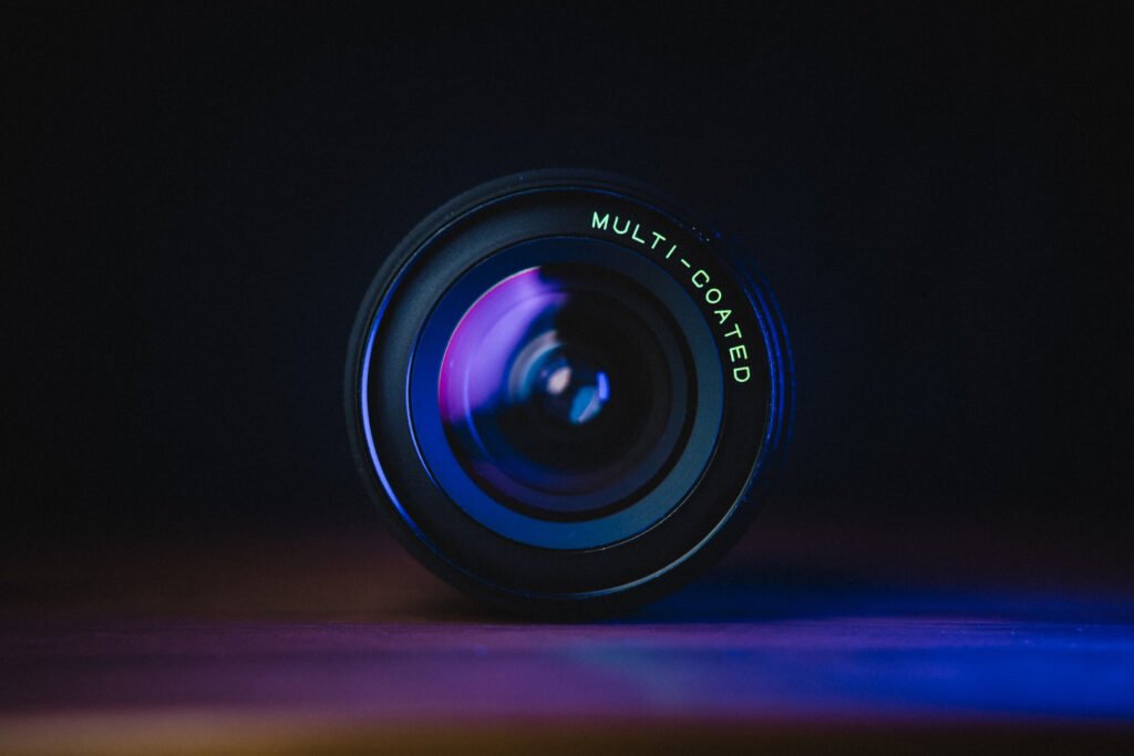 Cine Lens vs Photo Lens Practical Guide for Creators 2025 art-sheep.com