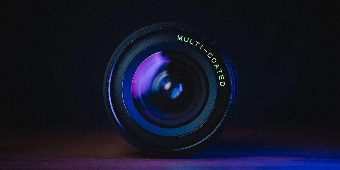 Cine Lens vs Photo Lens Practical Guide for Creators 2025 art-sheep.com