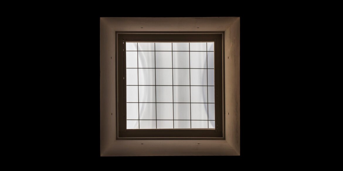 Why Flat Roofs Benefit From Professional Overhead Window Installation art-sheep.com