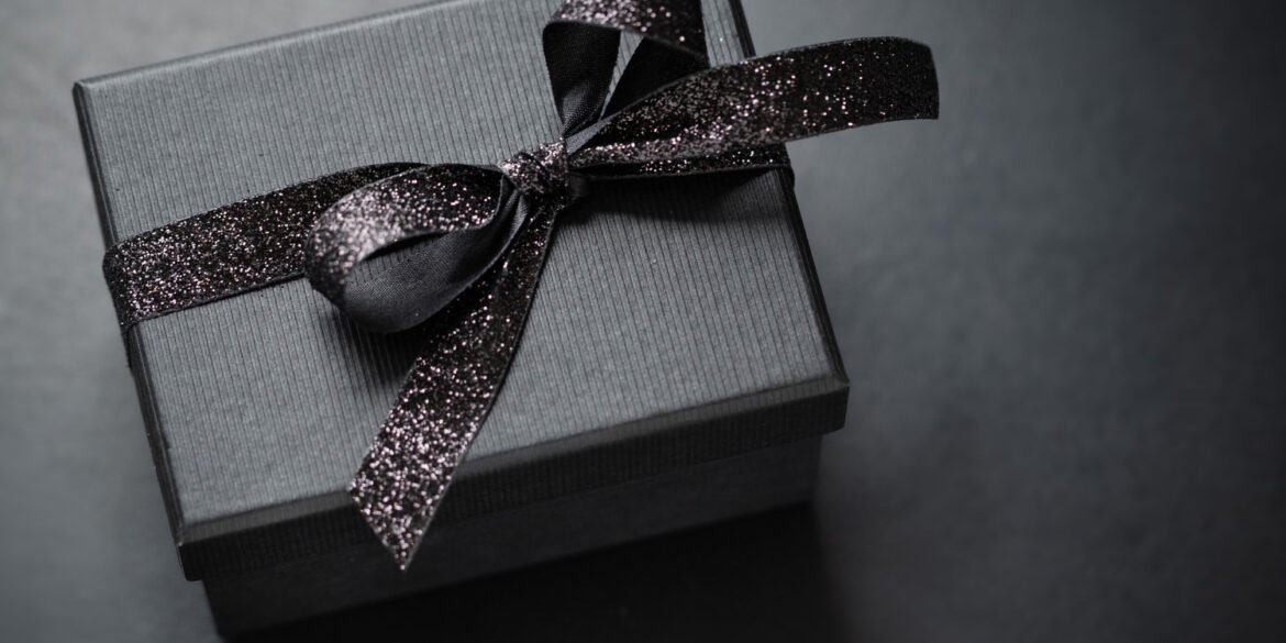 Choosing Gifts That Become Treasured Keepsakes