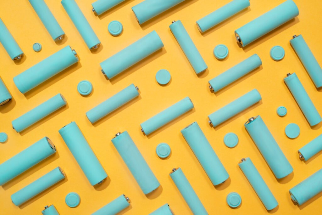 How Leisure Batteries Support Long-Term Travel and Off-Grid Living art-sheep.com