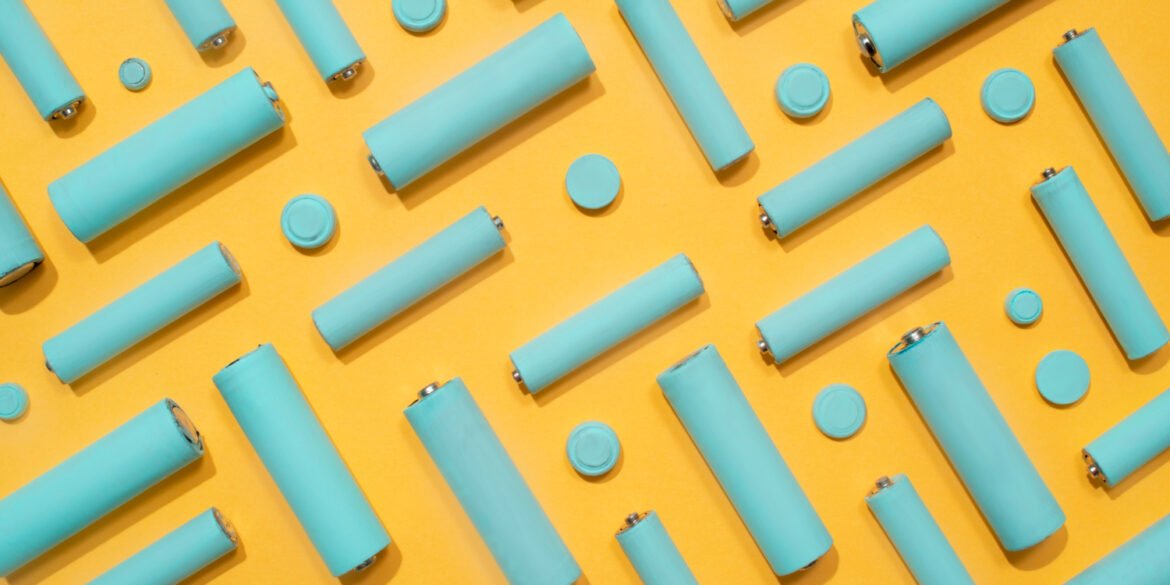 How Leisure Batteries Support Long-Term Travel and Off-Grid Living art-sheep.com