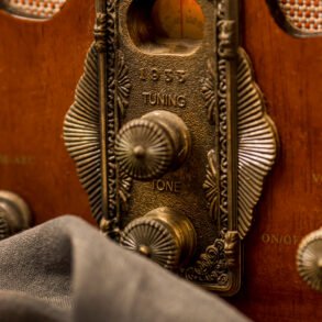 The Benefits of Choosing Brass Hardware Over Other Finishes