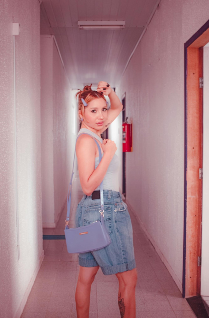 The Aesthetic of the Icon - Why Vintage Shoulder Bags Endure art-sheep.com 2